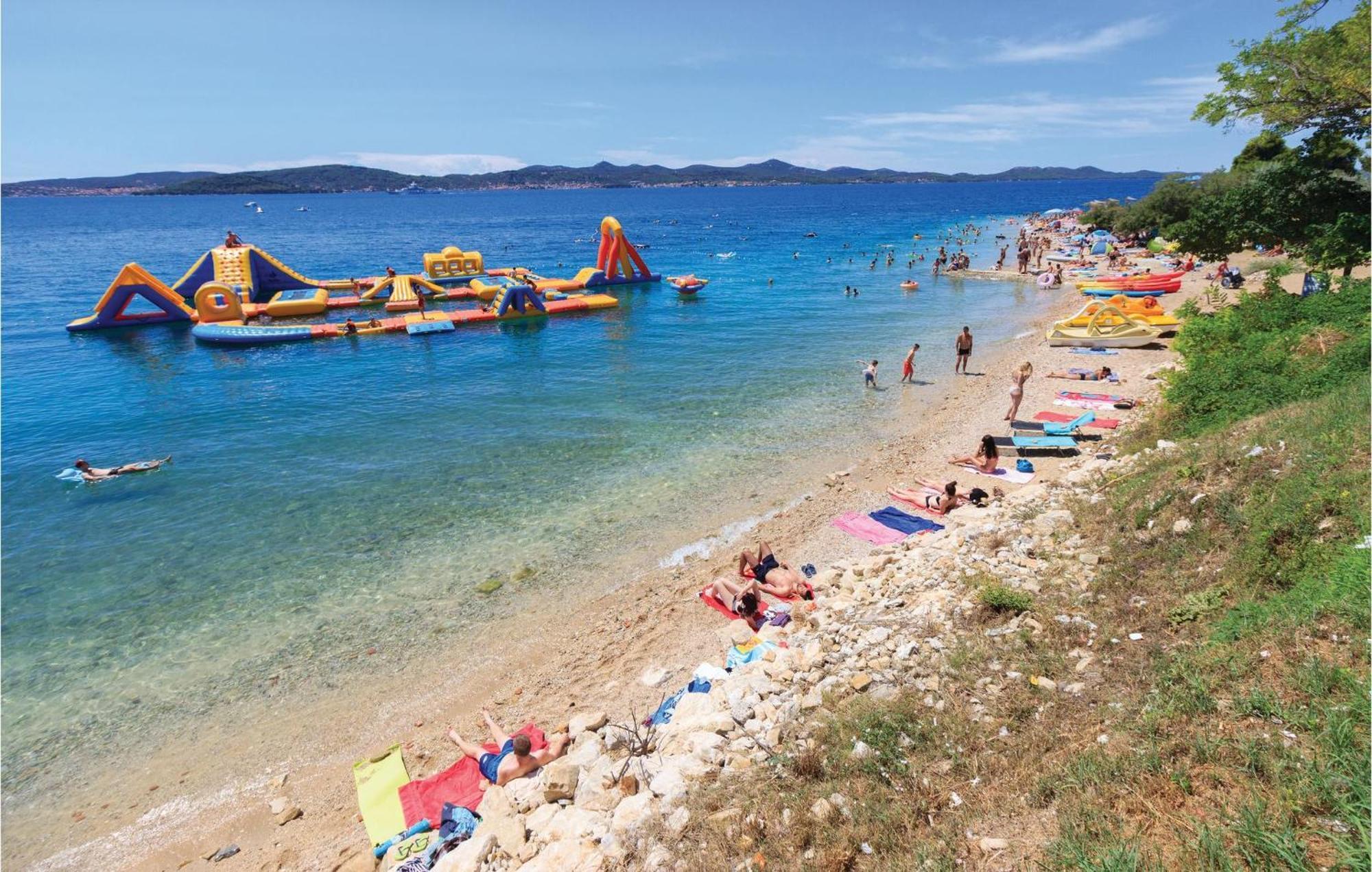 Apartamento Cozy In With Heated Swimming Pool Zadar